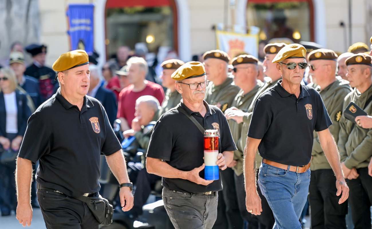 Polaganje vijenaca i sportske igre Grad Varaždin (15) Polaganje vijenaca i sportske igre Grad Varaždin (15)