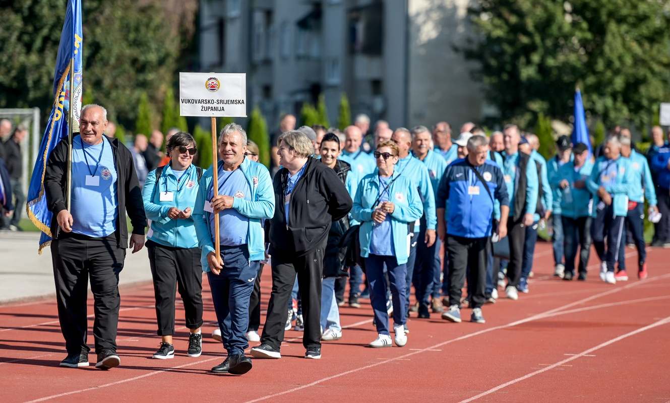 Polaganje vijenaca i sportske igre Grad Varaždin (3) Polaganje vijenaca i sportske igre Grad Varaždin (3)