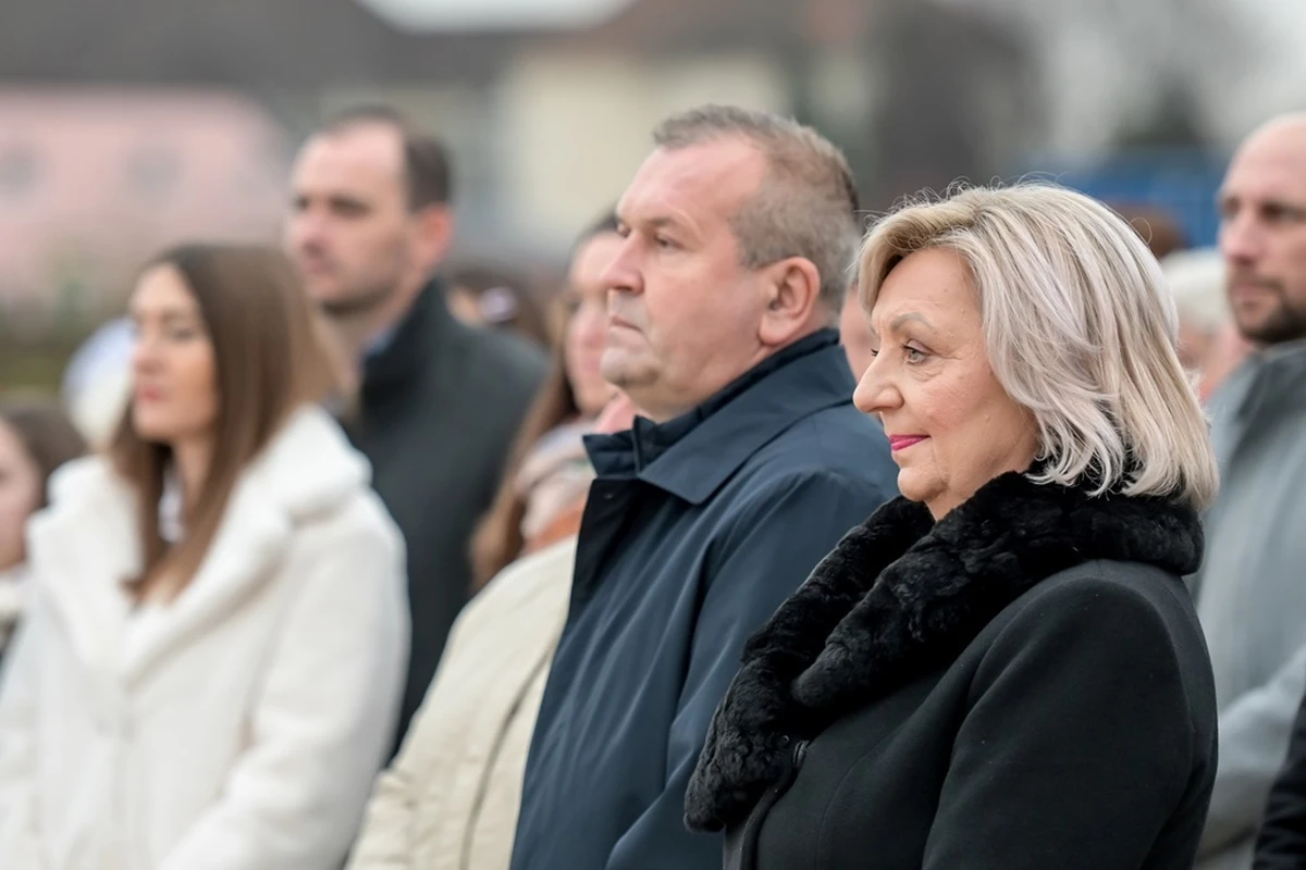 Polaganje_kamena_temeljca (18) – opcina trnovec b 06 Polaganje_kamena_temeljca (18) – opcina trnovec b 06