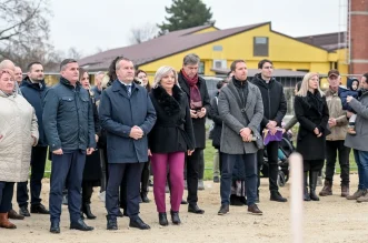 Polaganje_kamena_temeljca (5) – opcina trnovec b 18 Polaganje_kamena_temeljca (5) – opcina trnovec b 18