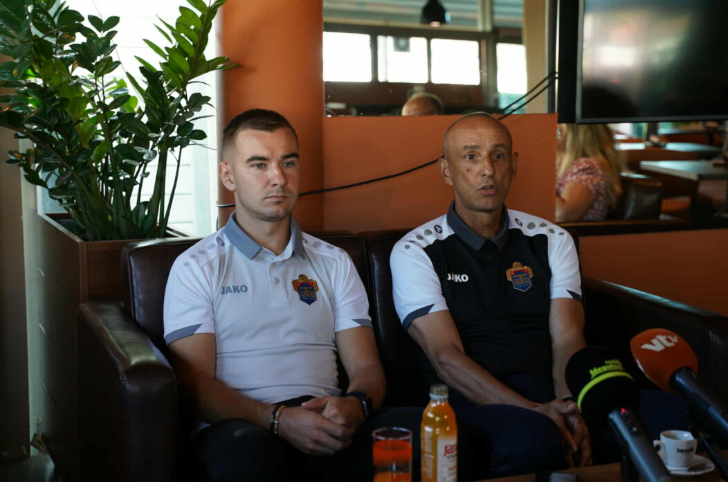 Press_Besek_Kukec2 Press_Besek_Kukec2