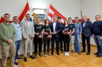 Prijem_roboticari (19) Prijem_roboticari (19)