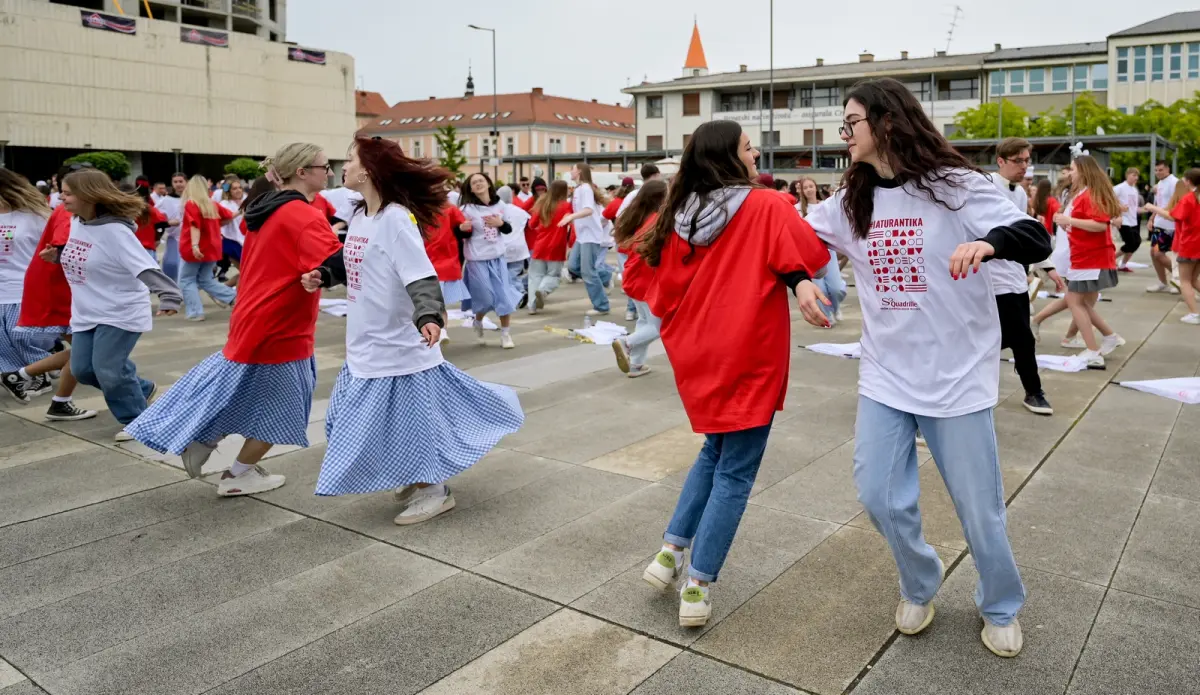 Quadrilla (26) – vz zup Quadrilla (26) – vz zup