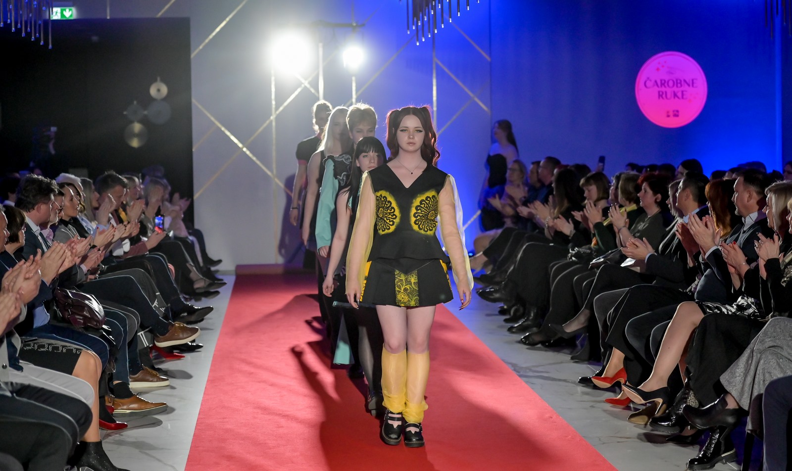 Revija Čarobne ruke VŽ županija (14)