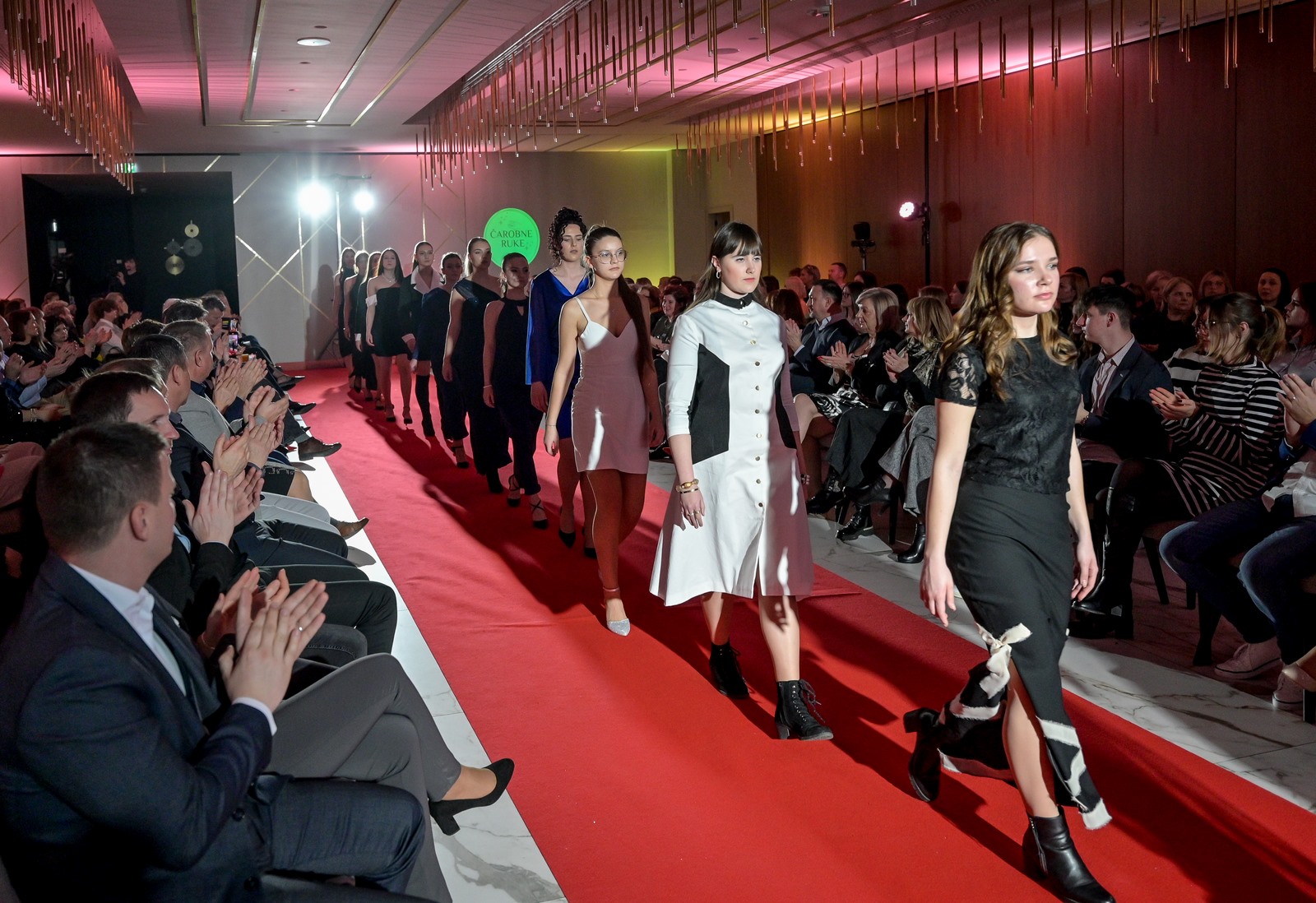 Revija Čarobne ruke VŽ županija (3)