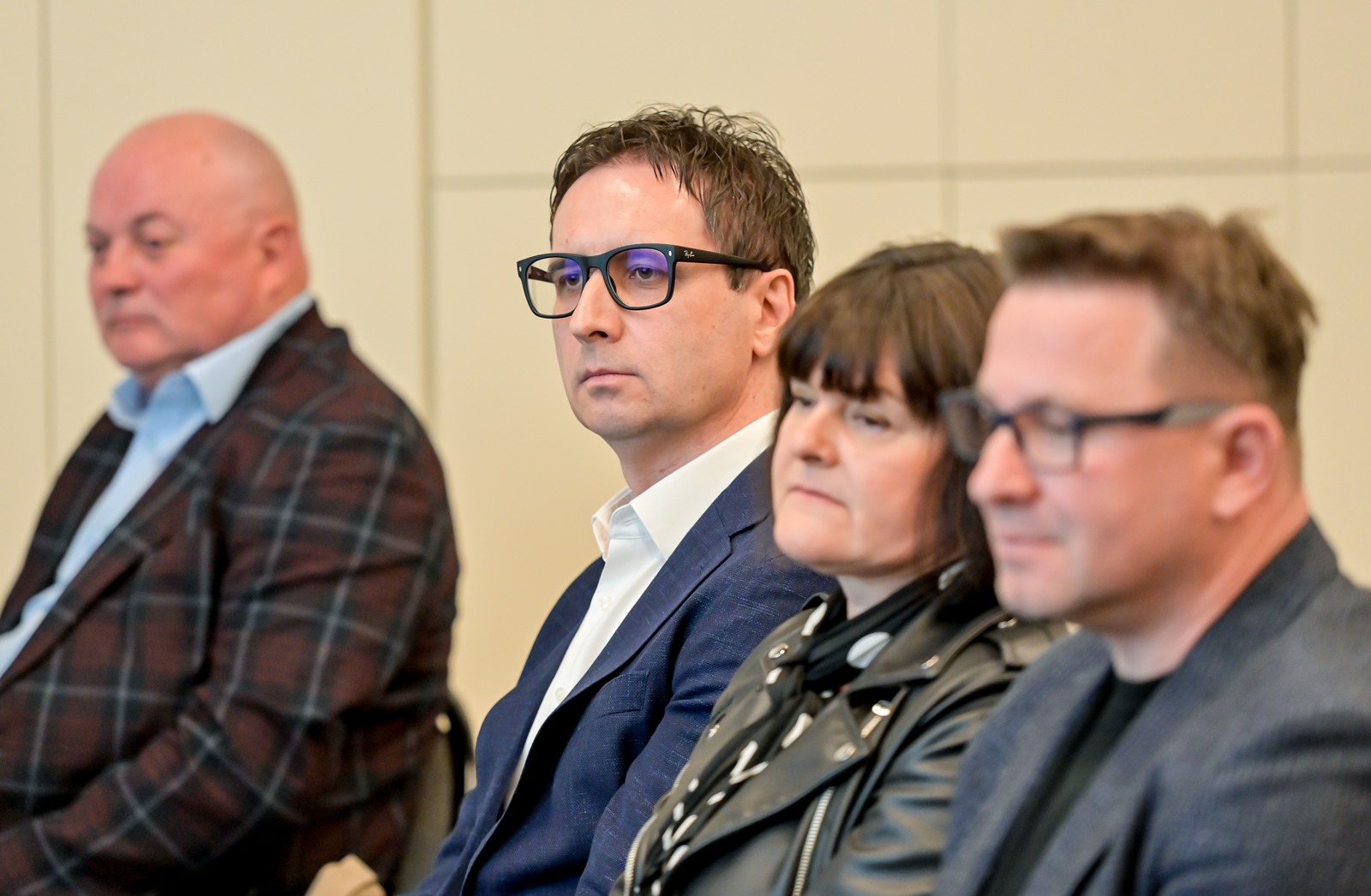 Roditeljstvo (23) Roditeljstvo (23)