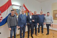 Sastanak (1) Sastanak (1)