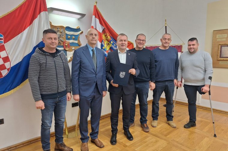 Sastanak (1) Sastanak (1)