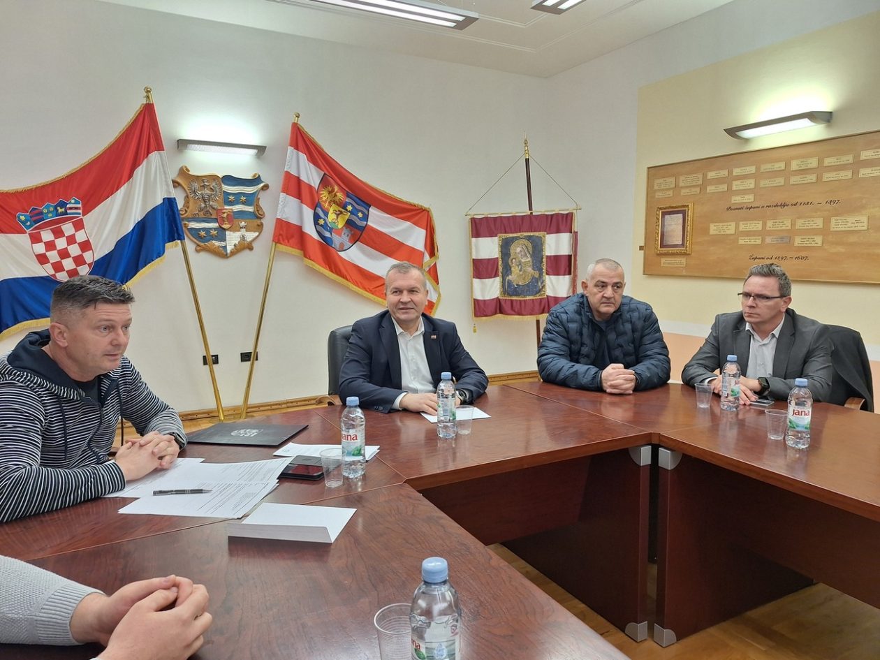 Sastanak (4) Sastanak (4)