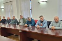 Sastanak (7) Sastanak (7)