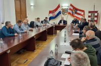 Sastanak (8) Sastanak (8)