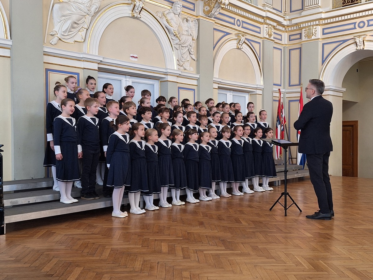 Smotra (1) Smotra (1)