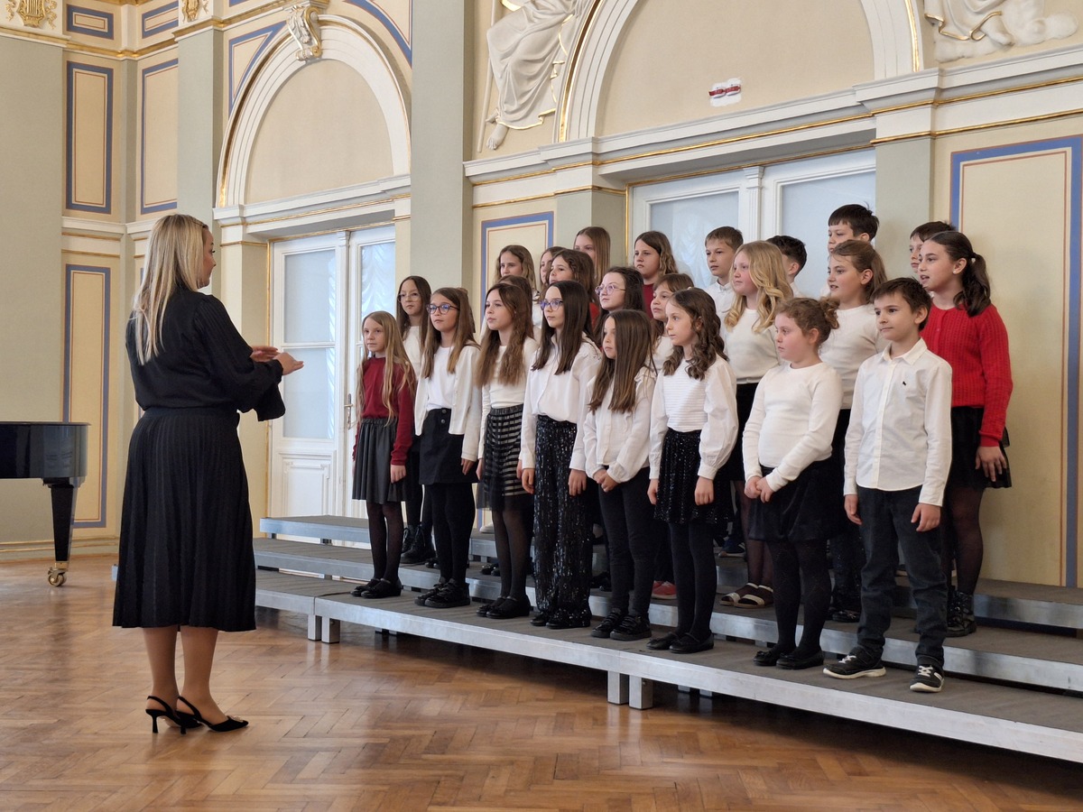 Smotra (29) Smotra (29)