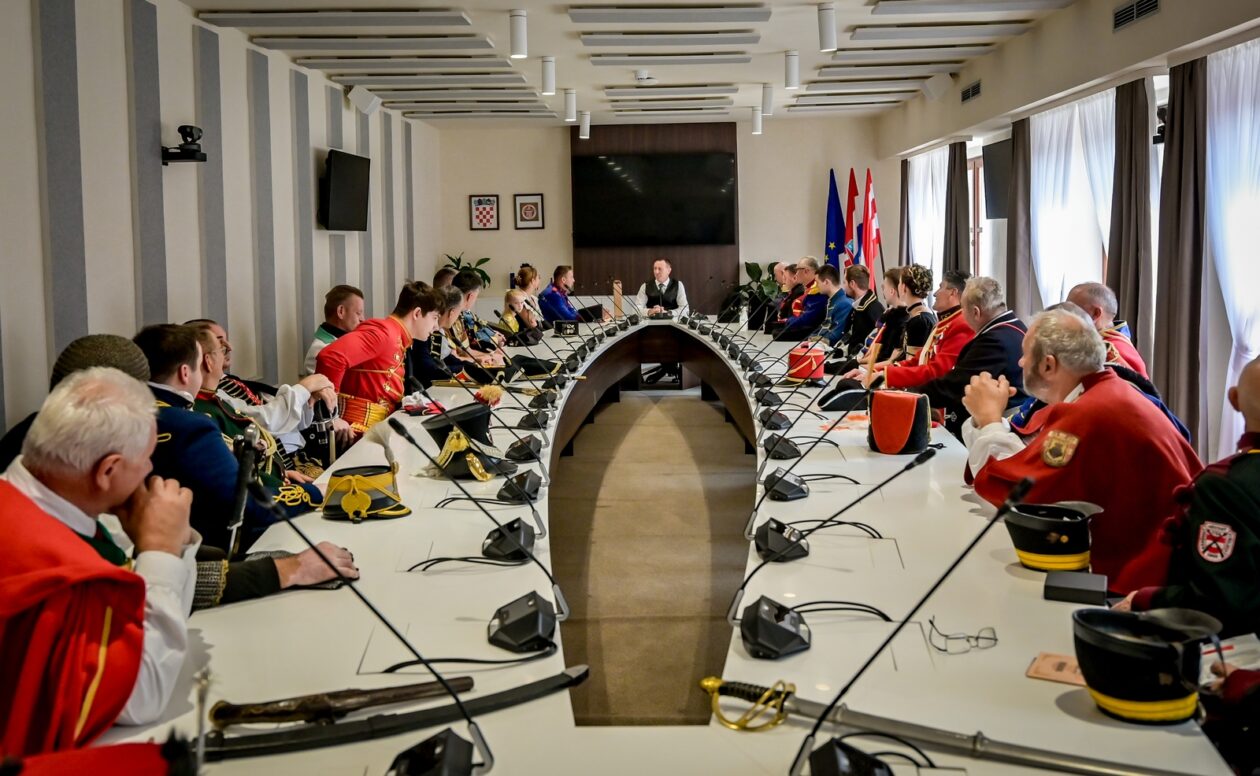 Susret_povijesnih_postrojbi (15)