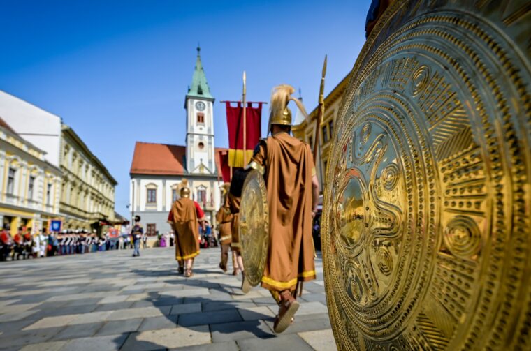 Susret_povijesnih_postrojbi (9) Susret_povijesnih_postrojbi (9)