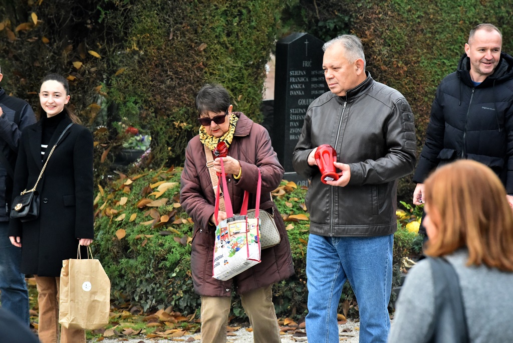 Svi sveti 2024 Varaždinski (14) Svi sveti 2024 Varaždinski (14)
