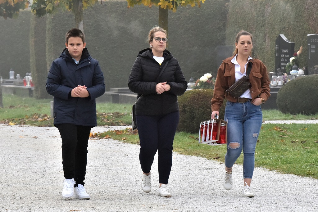 Svi sveti 2024 Varaždinski (21) Svi sveti 2024 Varaždinski (21)