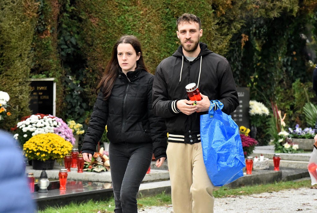 Svi sveti 2024 Varaždinski (25) Svi sveti 2024 Varaždinski (25)