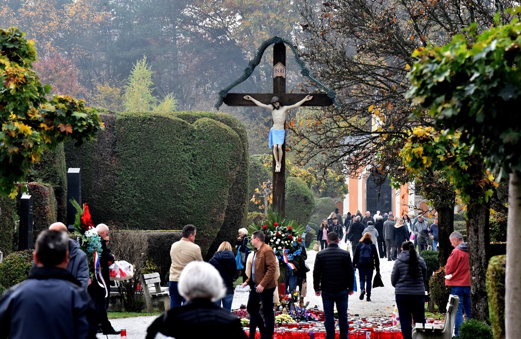Svi sveti 2024 Varaždinski (5) Svi sveti 2024 Varaždinski (5)