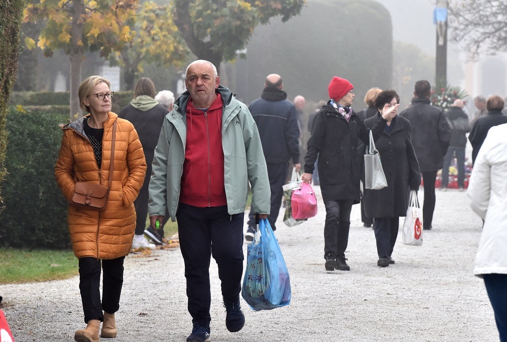 Svi sveti 2024 Varaždinski (9) Svi sveti 2024 Varaždinski (9)