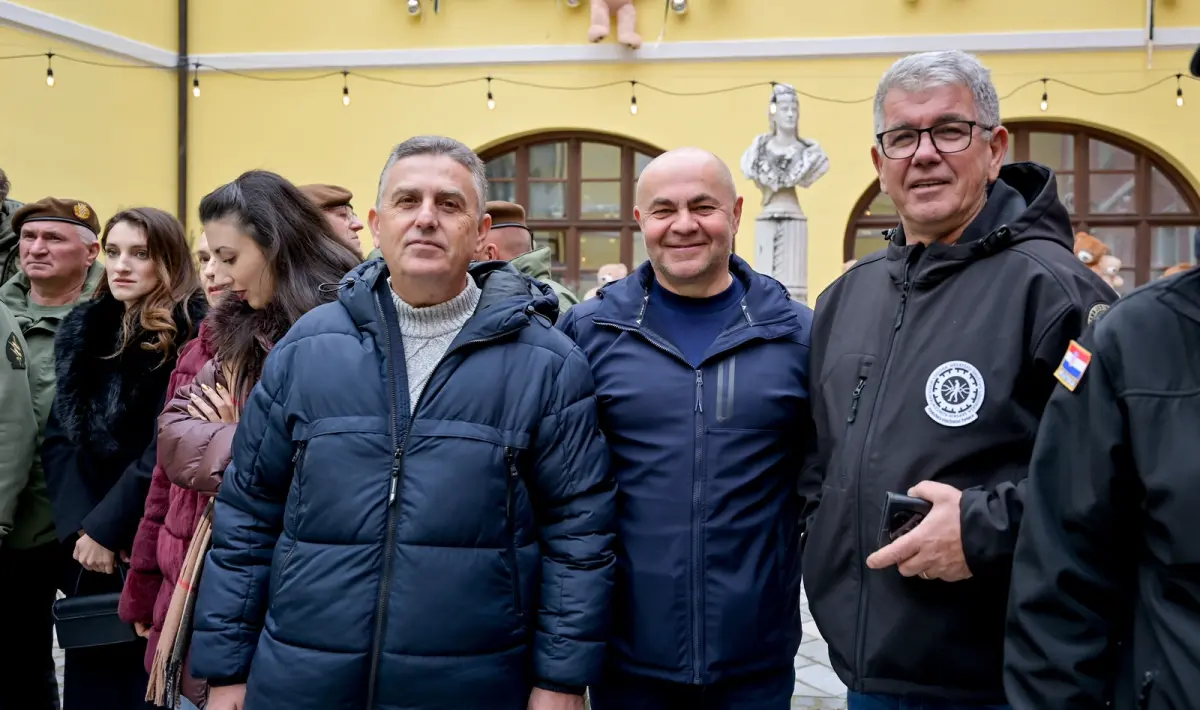 Thompson (16) – zupanija