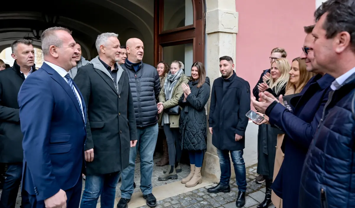 Thompson (8) – zupanija