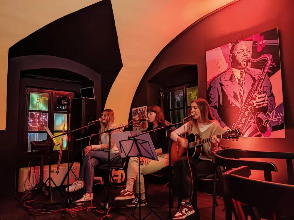 Trio Coda01 Trio Coda01