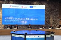 Urucivanje ugovora (7) Urucivanje ugovora (7)