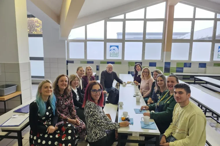 VI OŠ projekt 03 VI OŠ projekt 03