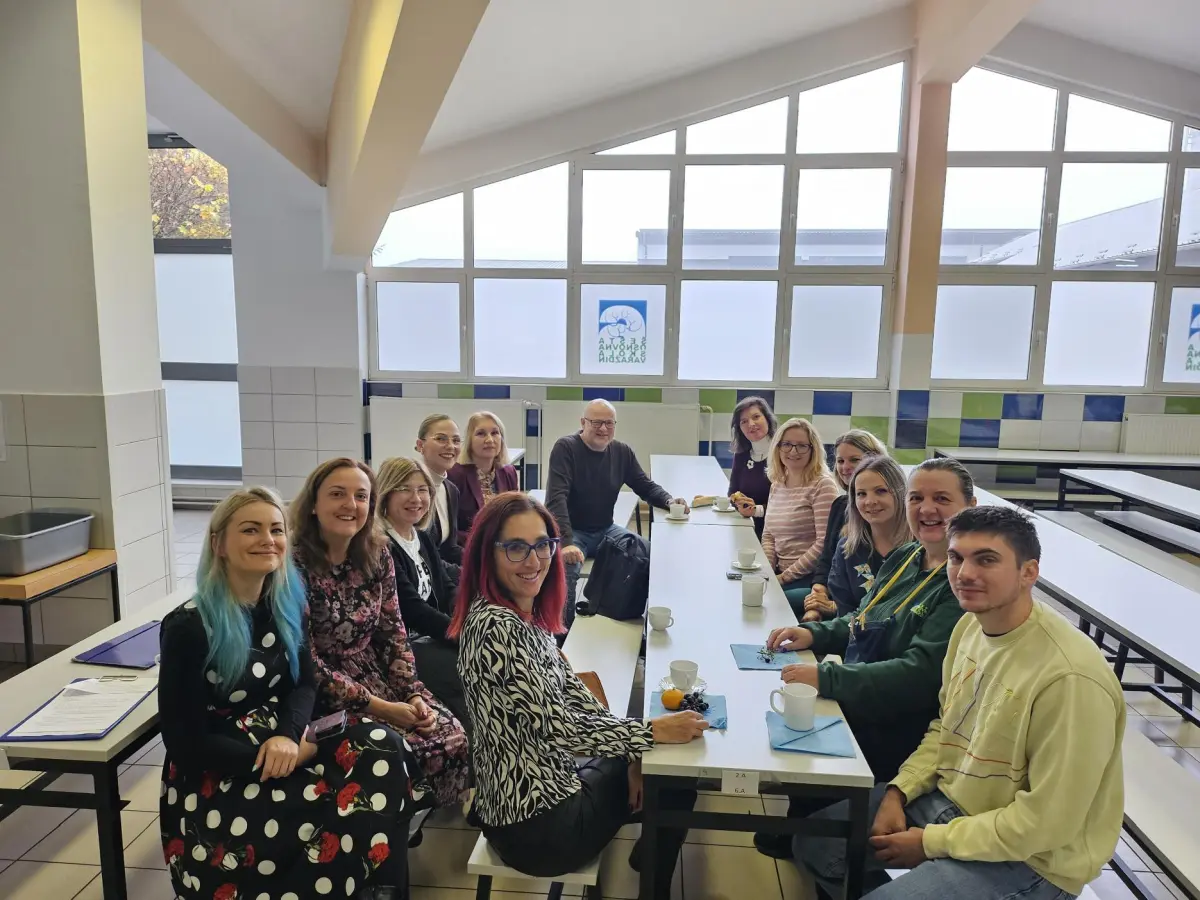 VI OŠ projekt 03 VI OŠ projekt 03