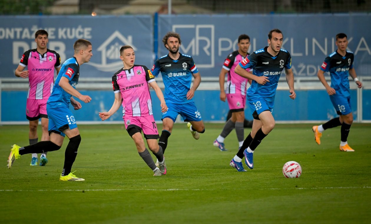 Varaždin lokomotiva hnl siniša sović (21) Varaždin lokomotiva hnl siniša sović (21)