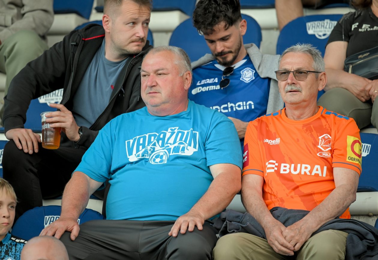 Varaždin lokomotiva hnl siniša sović (38) Varaždin lokomotiva hnl siniša sović (38)