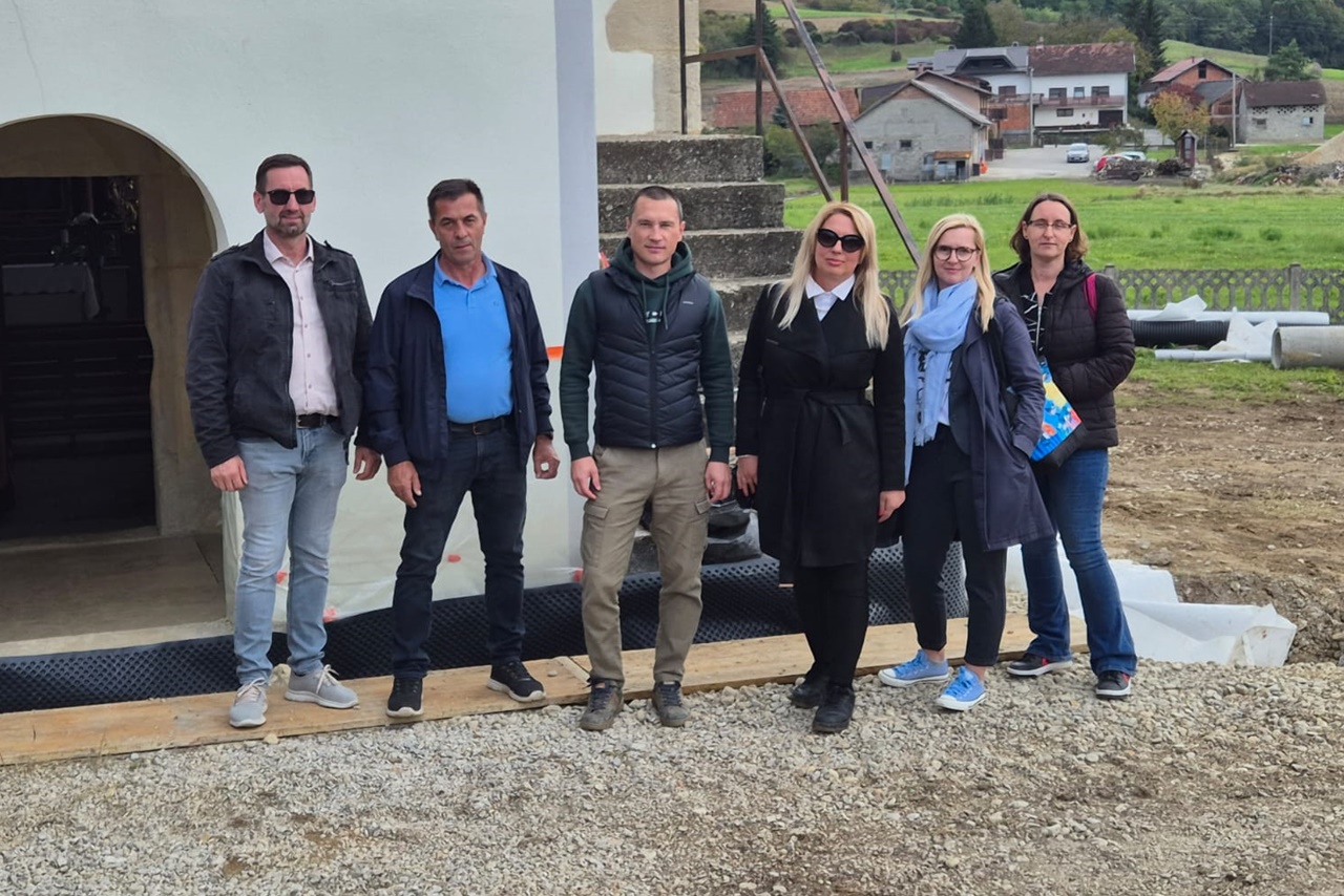 Visoko kapela (12) Visoko kapela (12)