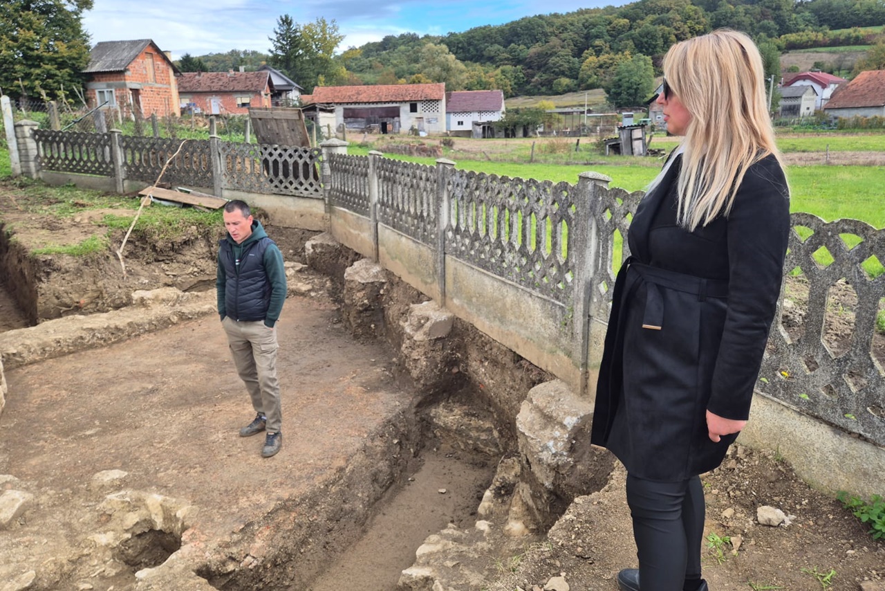 Visoko kapela (6) Visoko kapela (6)