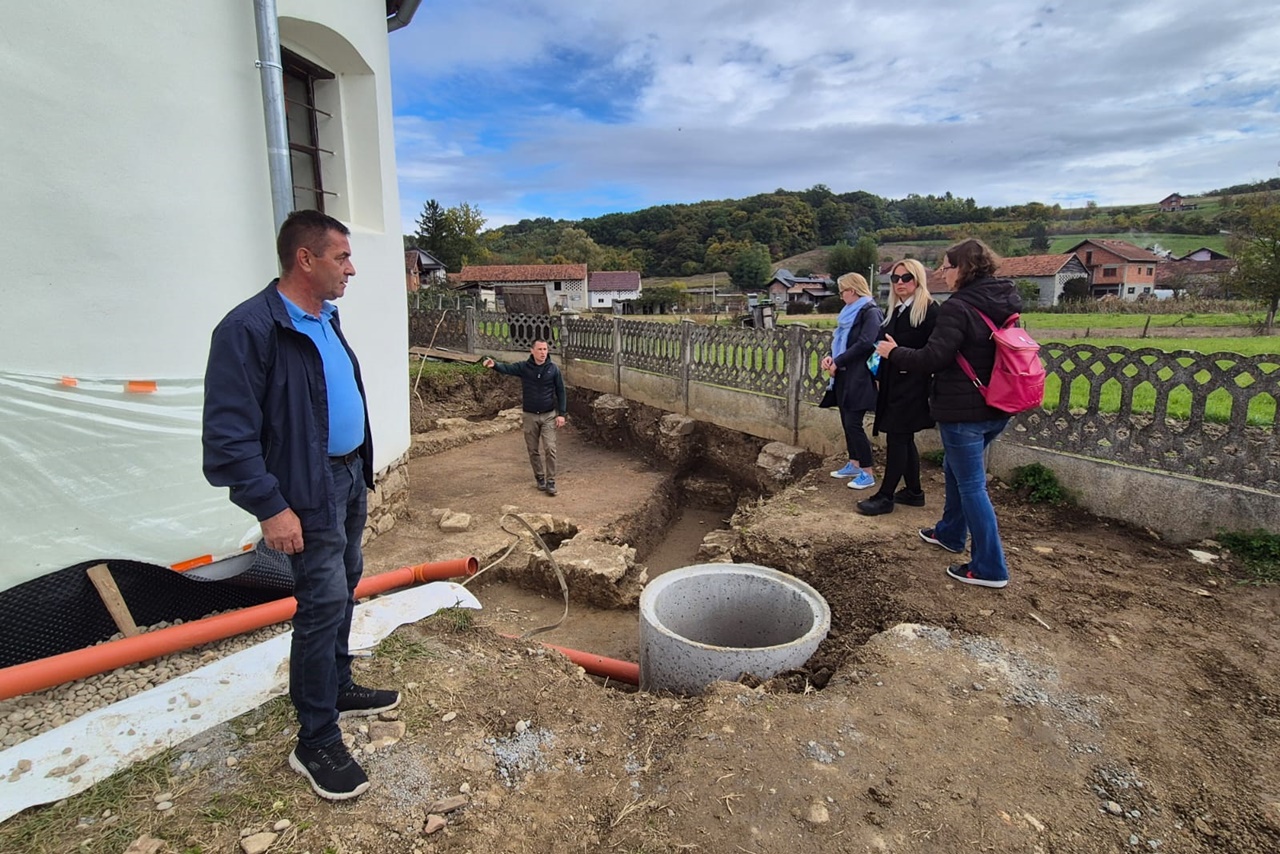 Visoko kapela (8) Visoko kapela (8)