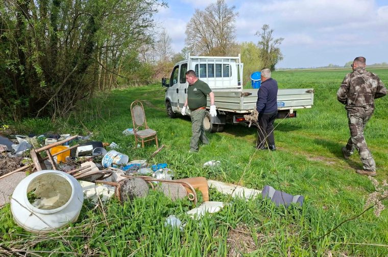 WhatsApp Image 2026-04-11 at 12.13.22 (1) WhatsApp Image 2026-04-11 at 12.13.22 (1)