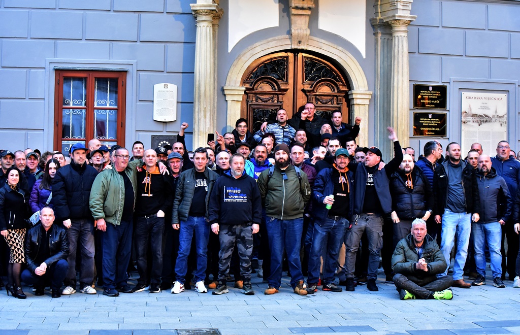 White Stones dokumentarac premijera foto Varaždinski hr (14) White Stones dokumentarac premijera foto Varaždinski hr (14)