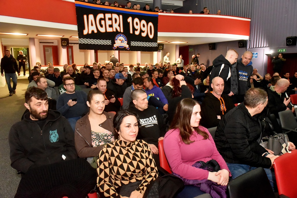 White Stones dokumentarac premijera foto Varaždinski hr (21) White Stones dokumentarac premijera foto Varaždinski hr (21)