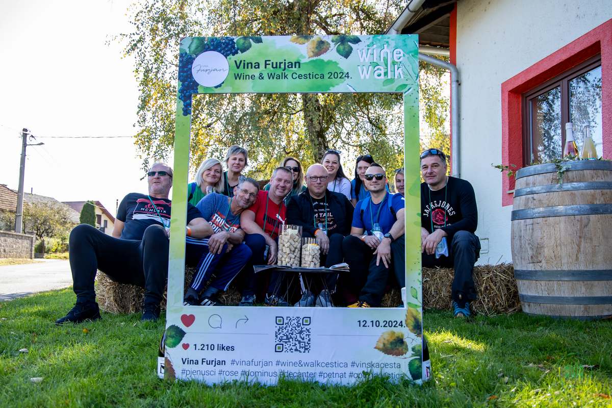 Wine & Walk Cestica foto – Spot doo (18) Wine & Walk Cestica foto – Spot doo (18)