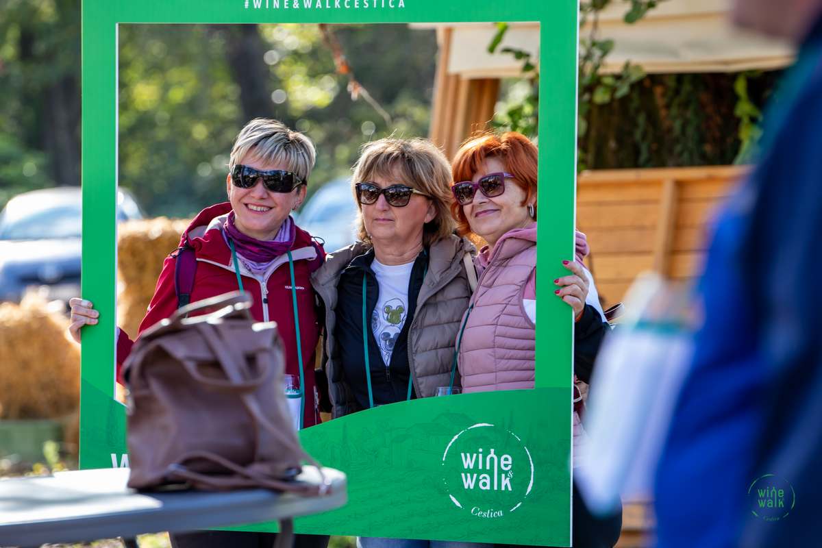 Wine & Walk Cestica foto – Spot doo (6) Wine & Walk Cestica foto – Spot doo (6)