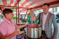 Zalogajček na placu Siniša Sović (15) Zalogajček na placu Siniša Sović (15)