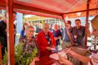 Zalogajček na placu Siniša Sović (17) Zalogajček na placu Siniša Sović (17)