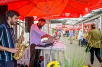 Zalogajček na placu Siniša Sović (2) Zalogajček na placu Siniša Sović (2)