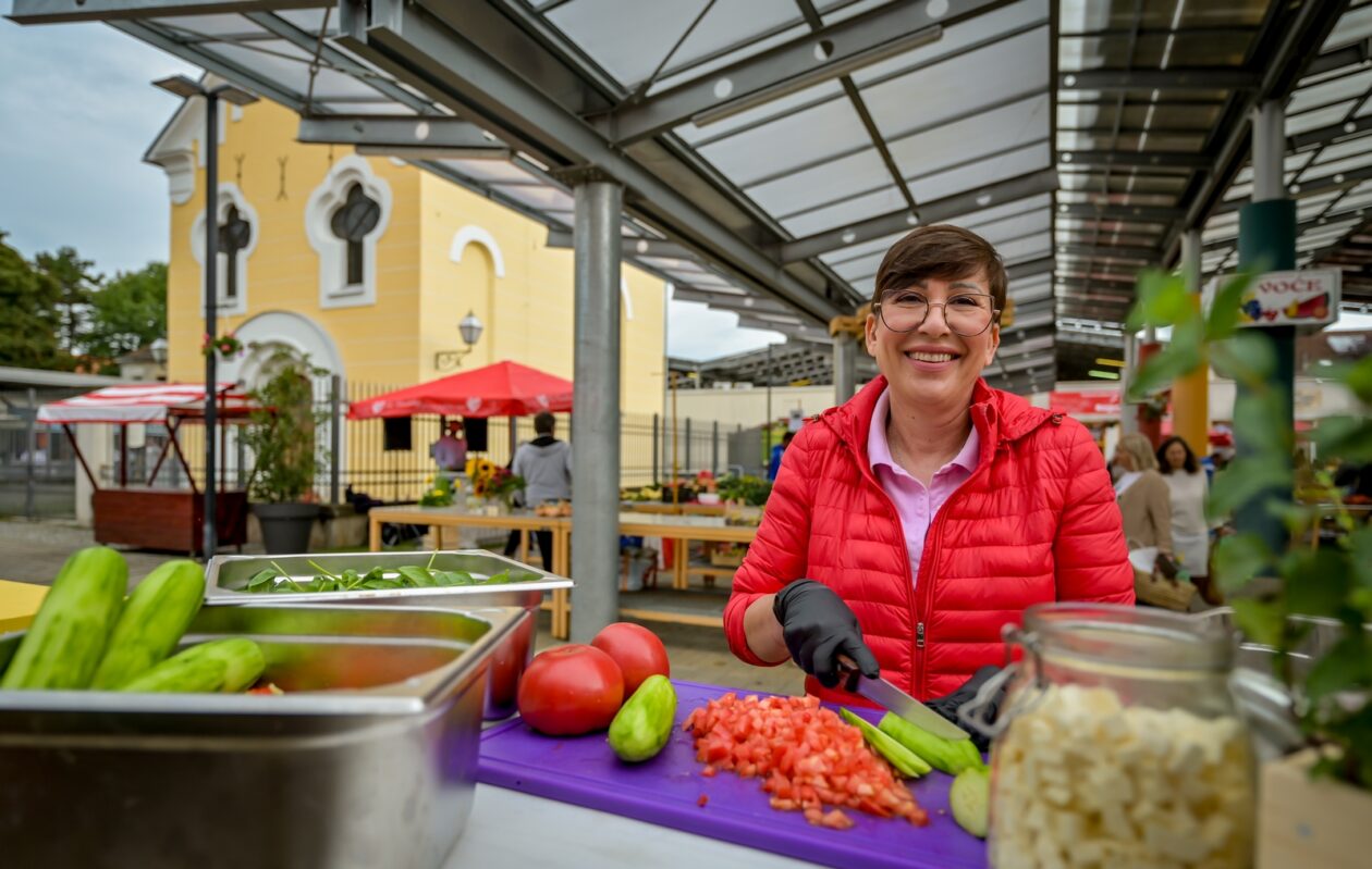 Zalogajček na placu Siniša Sović (6)