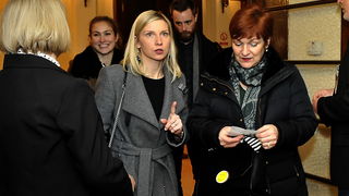 Praizvedba predstave Trojica u Trnju