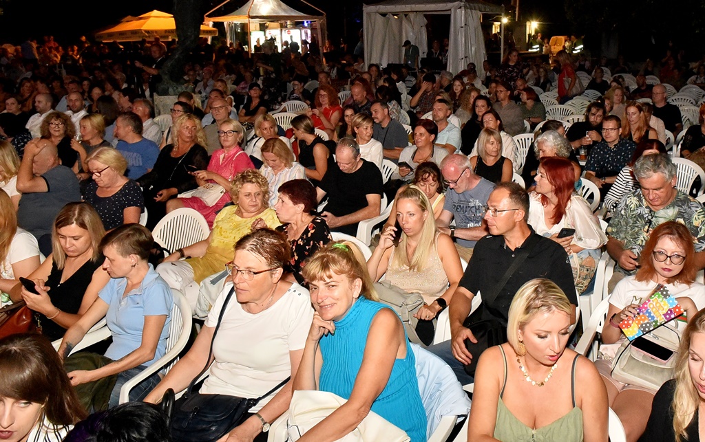 Image 5458432 (auto)