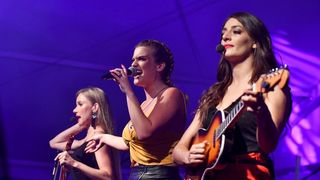 Učiteljice, Petrovo