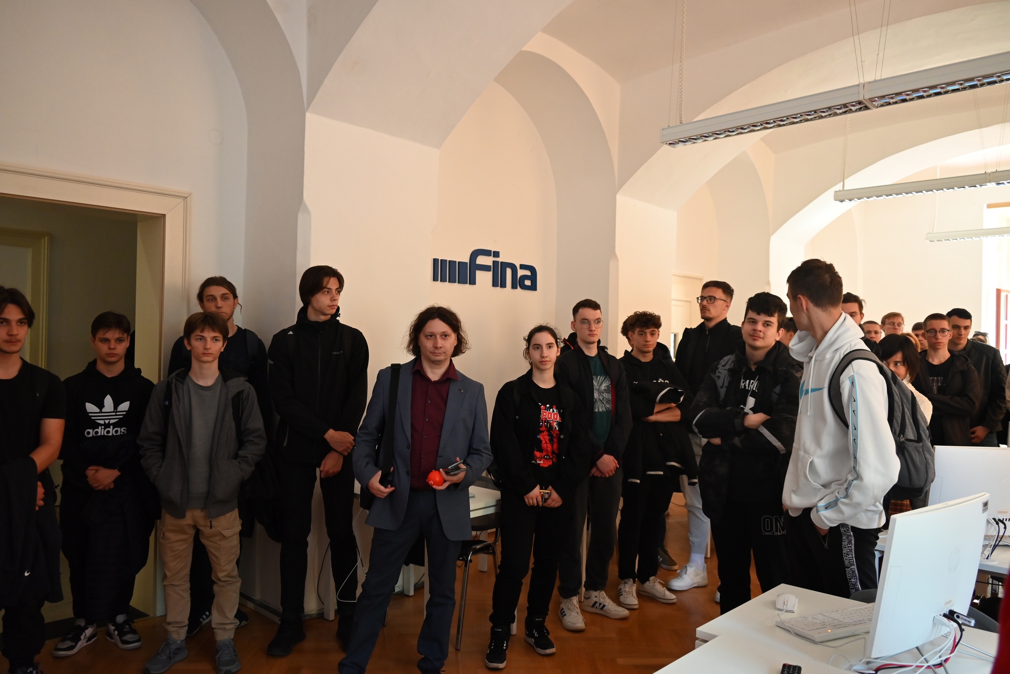 Image 5680105 (auto)