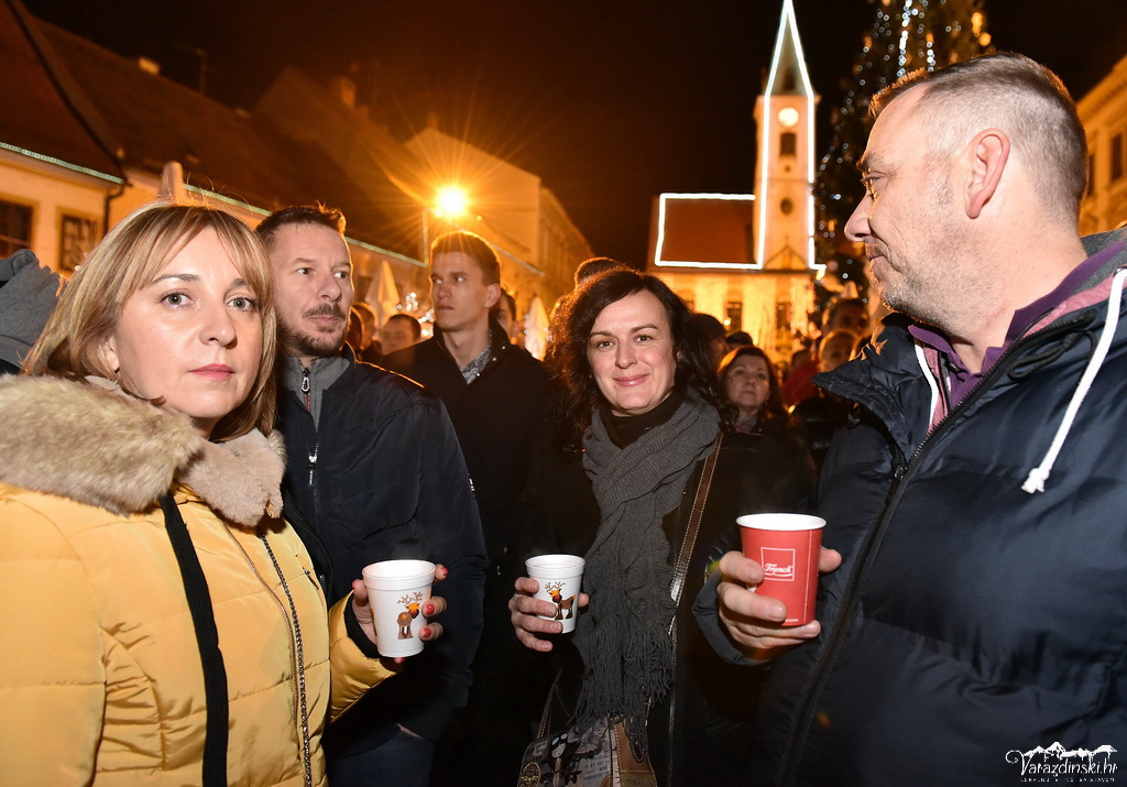 Crvena jabuka, Advent u Varaždinu 30.11.2019.