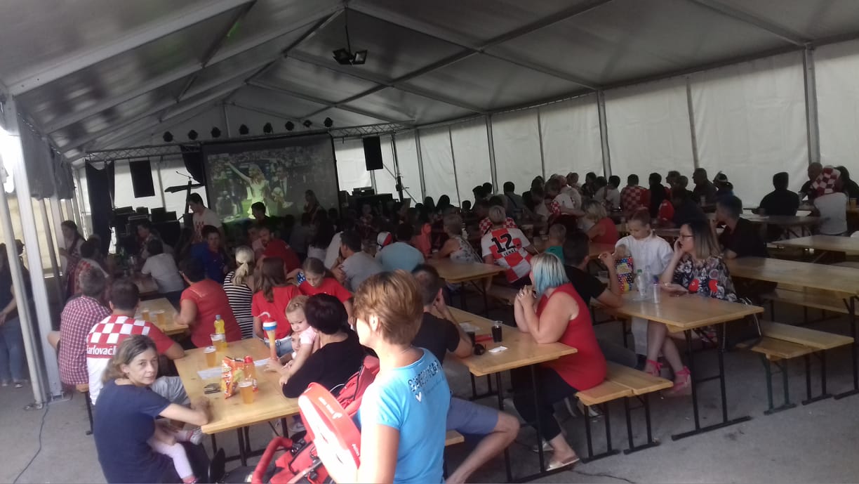 Image 2743783 (auto) Image 2743783 (auto)